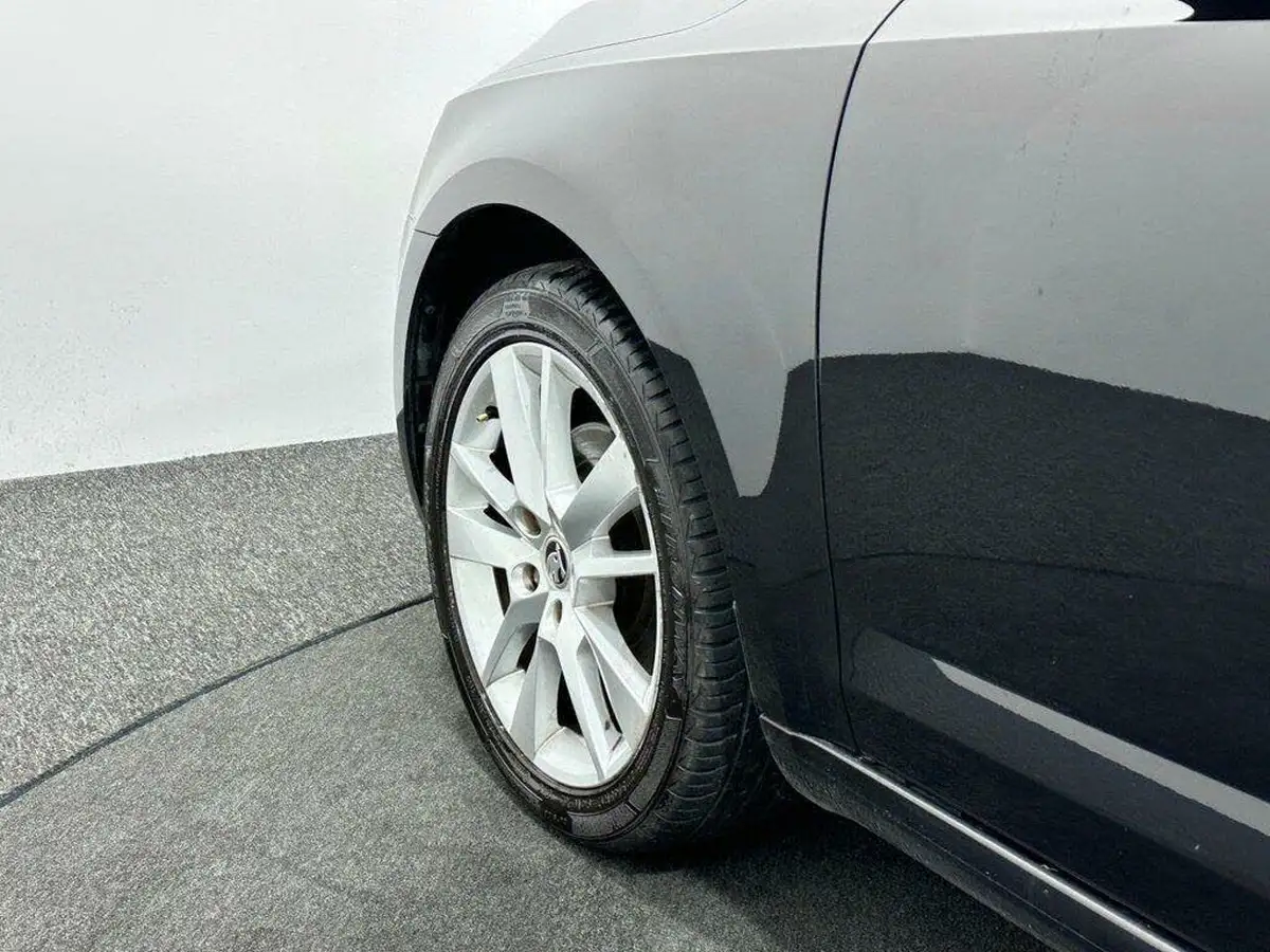 2019-skoda-octavia-20tdi-se-l-estate-dsg-big-51