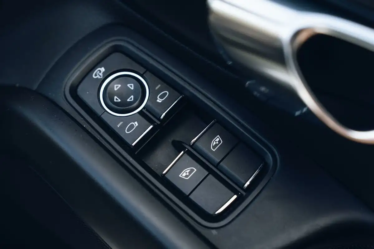2015-porsche-boxster-s-34-pdk-big-28