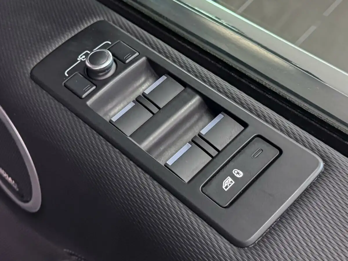 2021-land-rover-discovery-30-d300-r-dynamic-hse-big-20