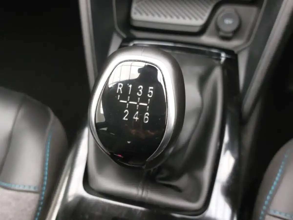2023-citroen-c4-12-puretech-sense-plus-big-15
