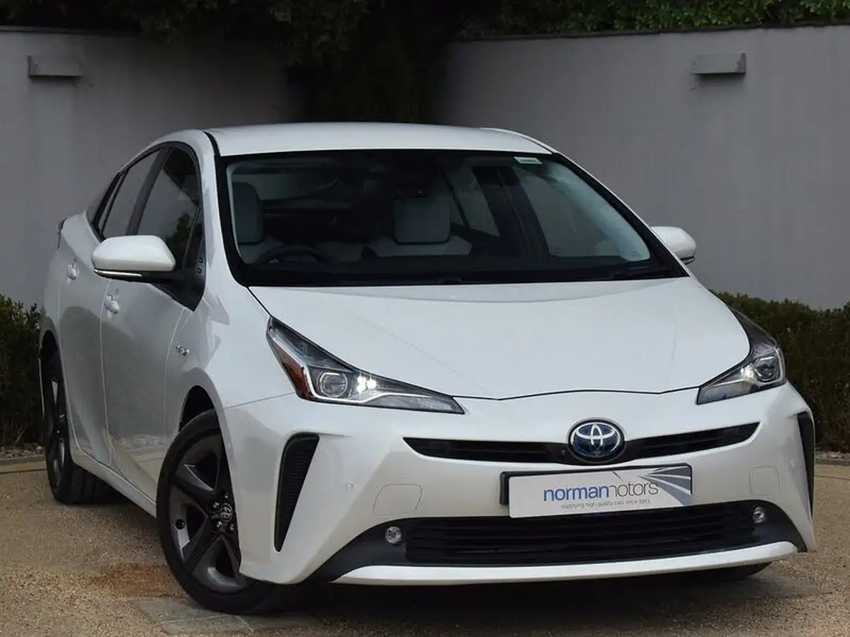 2020-toyota-prius-18-vvt-i-excel-cvt-big-6