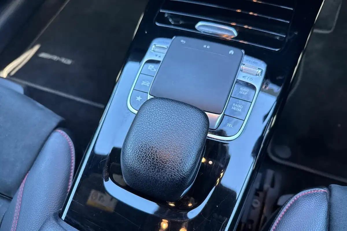 2019-mercedes-benz-a-class-20d-a200d-amg-line-premium-hatchback-5d-big-27