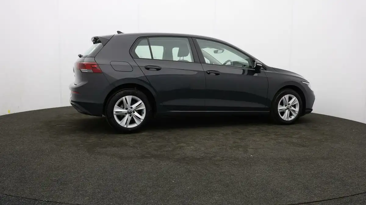 2021-volkswagen-golf-20tdi-life-hatchback-big-28