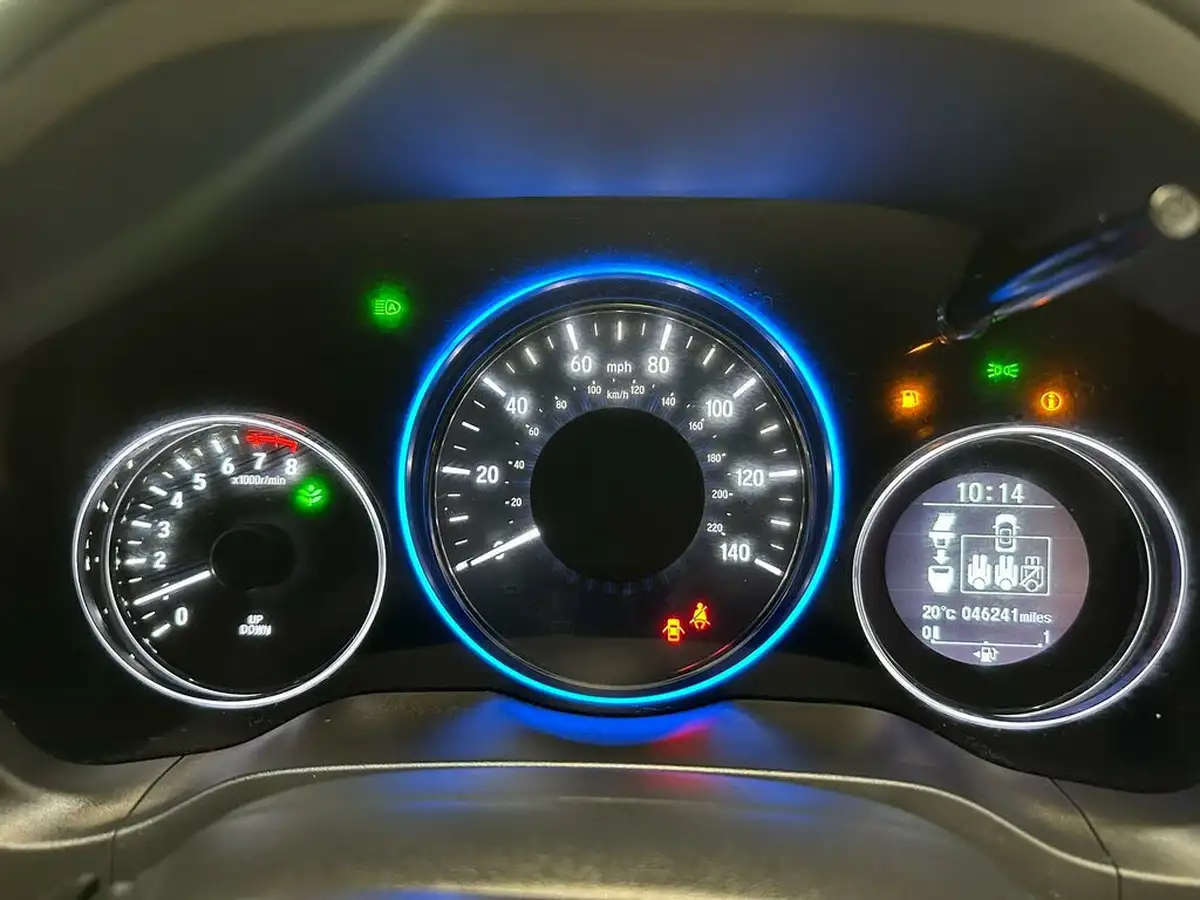 2019-honda-hr-v-15-i-vtec-se-big-23