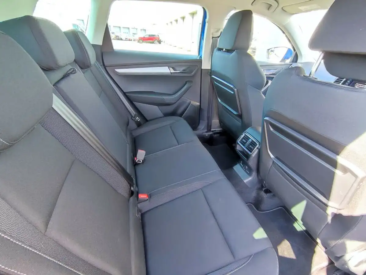 2023-skoda-karoq-15-tsi-se-drive-big-13
