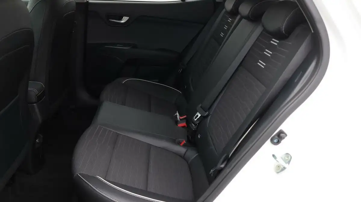 2022-kia-stonic-10-t-gdi-connect-dct-big-16