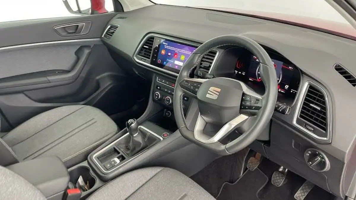 2022-seat-ateca-15-ecotsi-se-technology-big-5