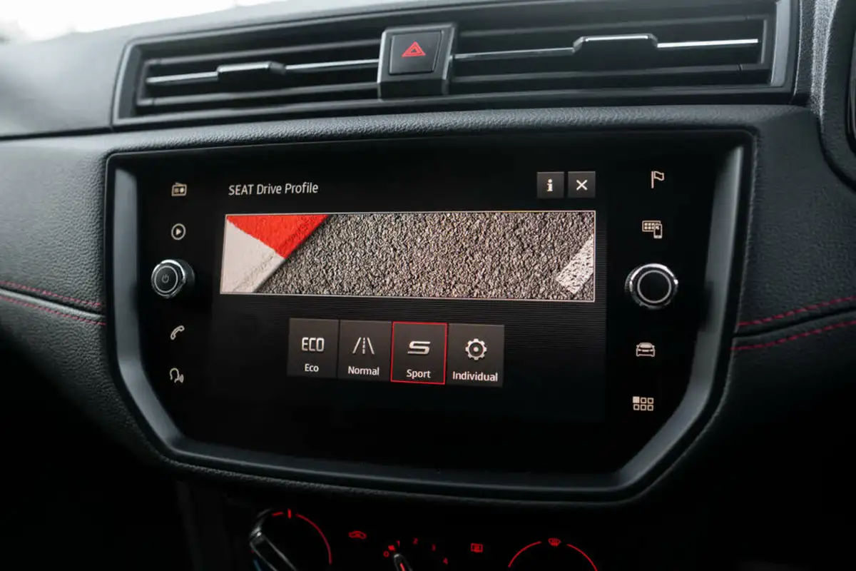 2020-seat-ibiza-10-tsi-fr-115ps-big-30