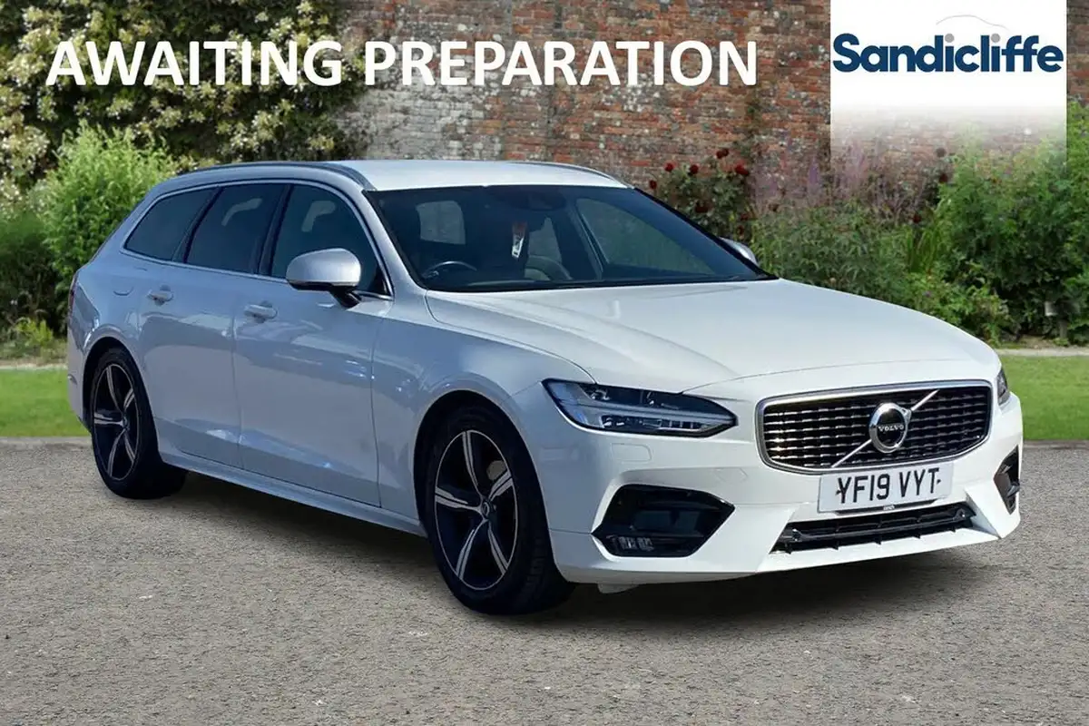 2019-volvo-v90-20td-d4-r-design-big-0
