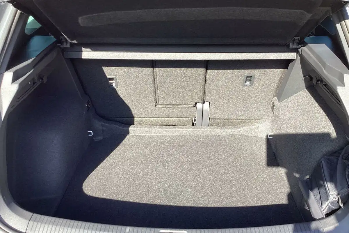 2024-volkswagen-tiguan-15-tsi-r-line-edition-big-40