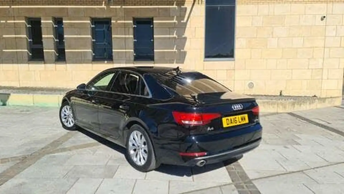 2016-audi-a4-20tdi-ultra-se-150ps-ss-s-tronic-big-20