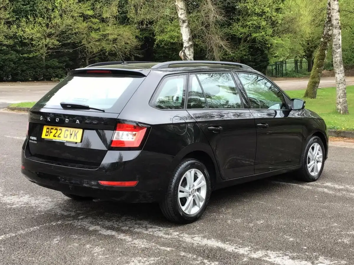 2022-skoda-fabia-10-tsi-se-big-2