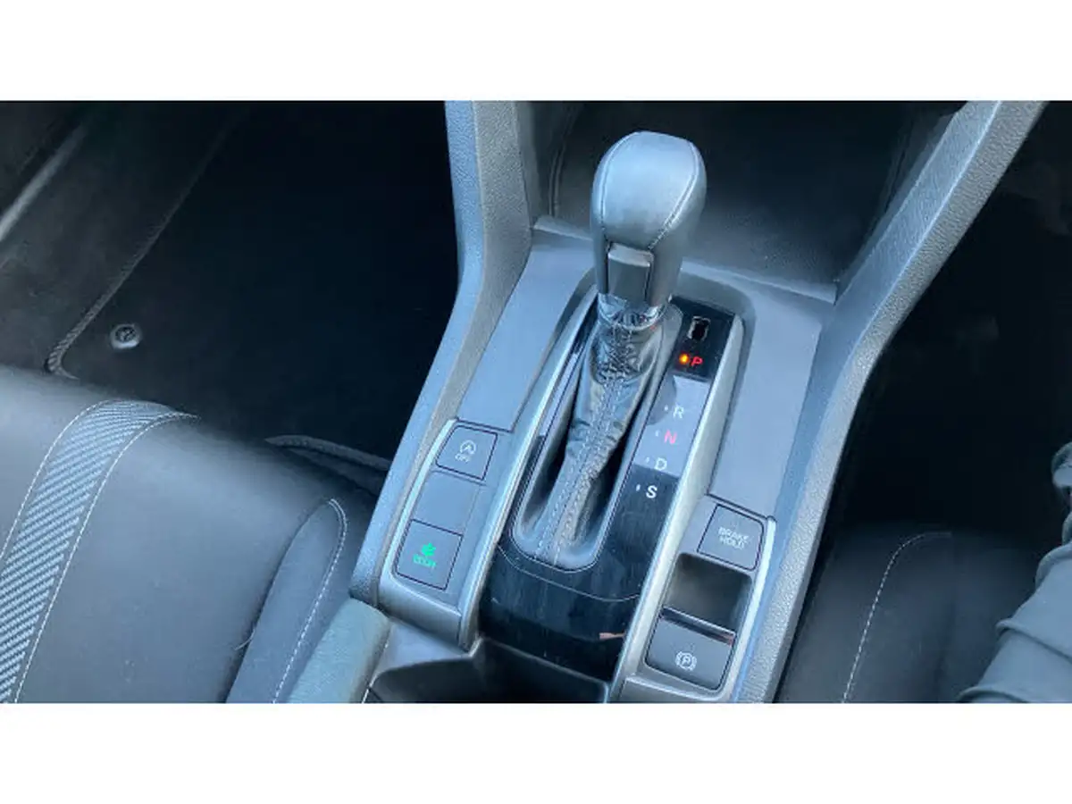 2018-honda-civic-10-vtec-turbo-sr-129ps-hatchback-5d-cvt-big-17