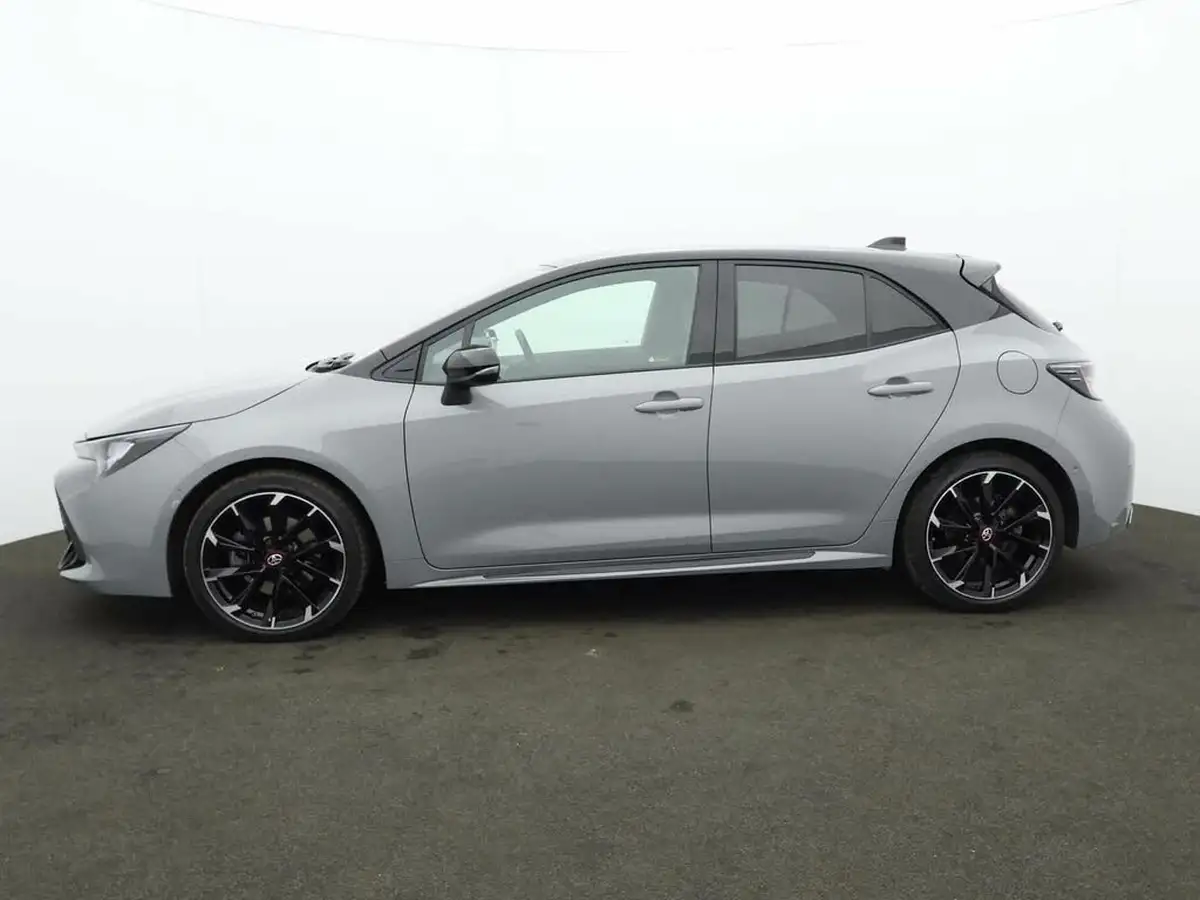 2023-toyota-corolla-20-vvt-i-gr-sport-193bhp-hatchback-big-3