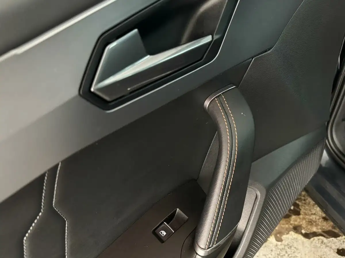 2021-cupra-formentor-14-e-hybrid-v1-big-9