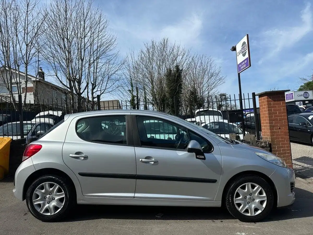 2009-peugeot-207-14-s-vti-95-ac-5d-1397cc-09-big-5