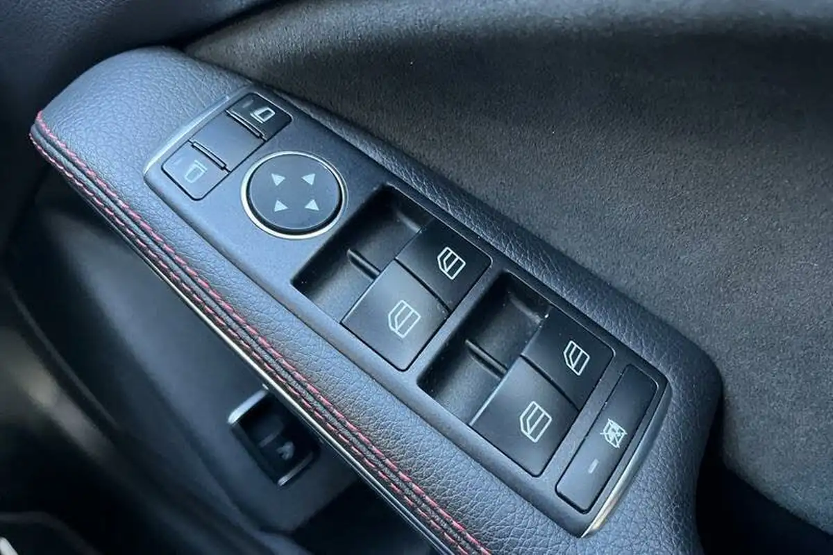 2019-mercedes-benz-cla-16-cla-180-amg-line-edition-coupe-4d-big-15