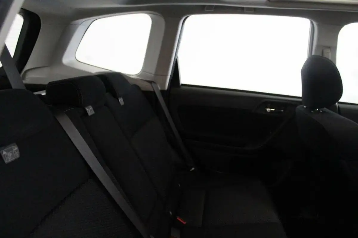 2014-subaru-forester-20-xe-premium-lineartronic-big-43