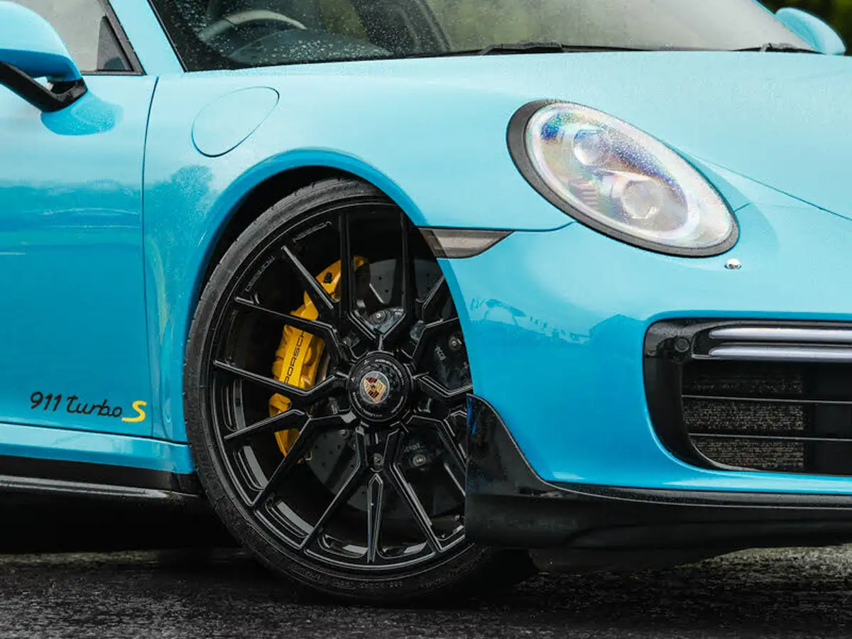 2017-porsche-911-38-turbo-s-coupe-big-8