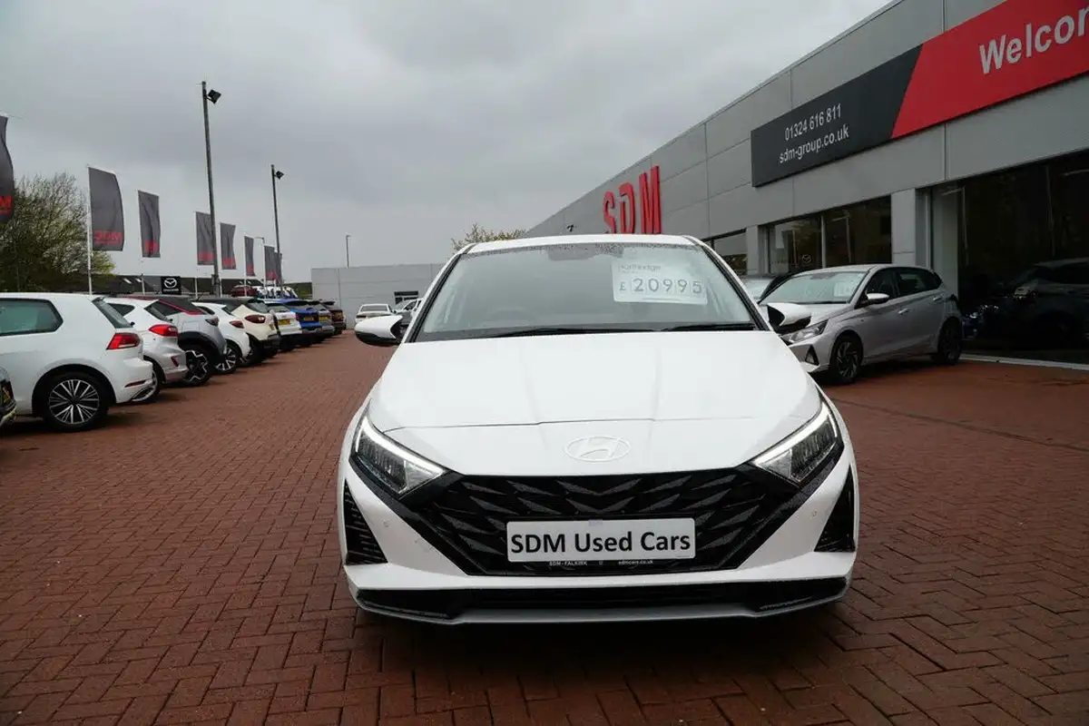 2024-hyundai-i20-10-t-gdi-ultimate-dct-big-8