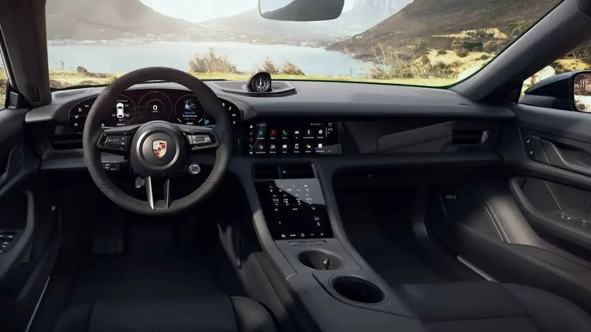 2022-porsche-taycan-e-4s-cross-turismo-big-4