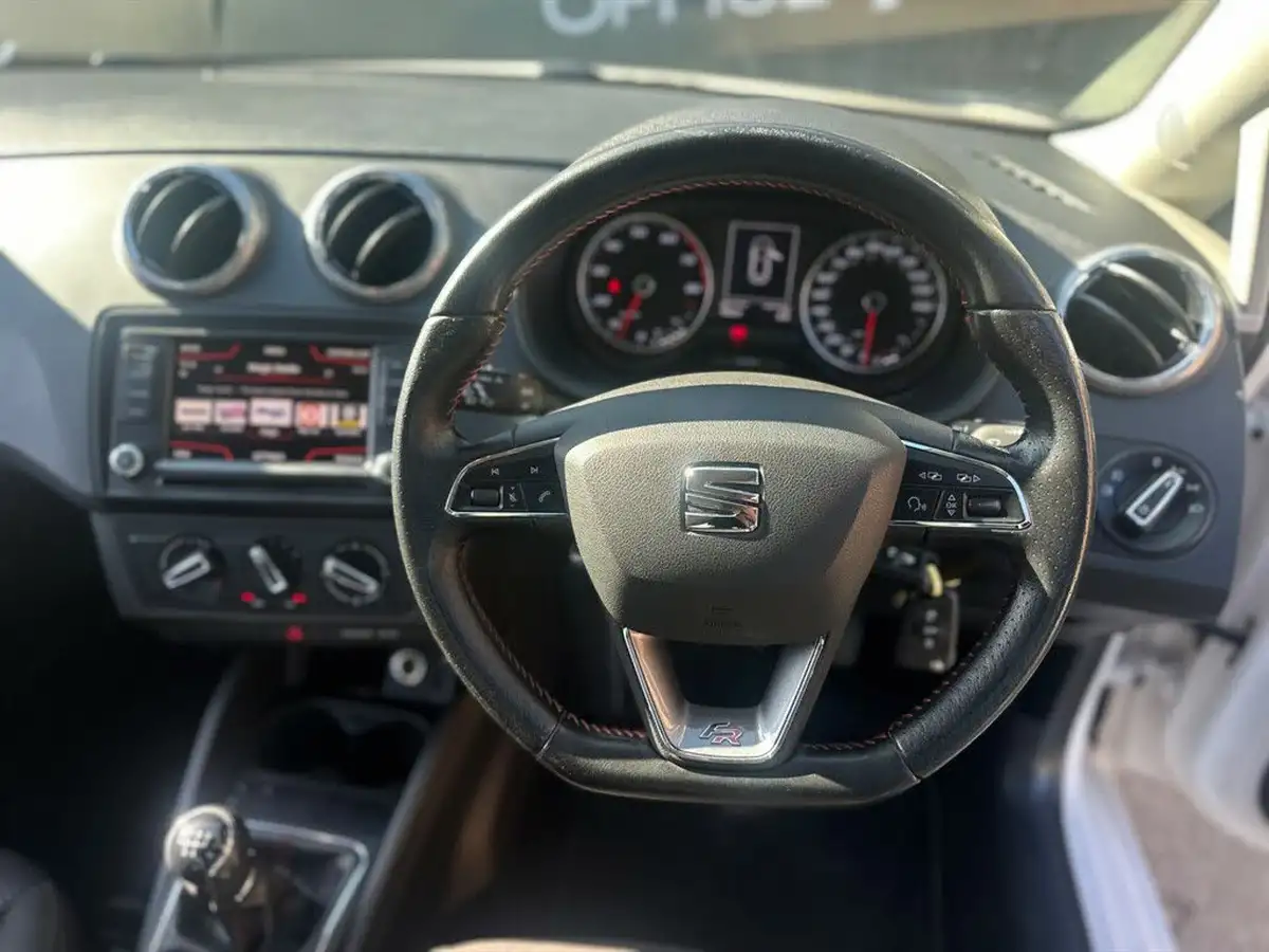 2017-seat-ibiza-12-tsi-fr-technology-90ps-hatchback-5d-big-9