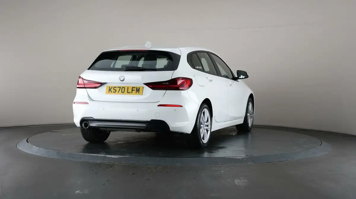 2020-bmw-1-series-15td-116d-sport-big-61