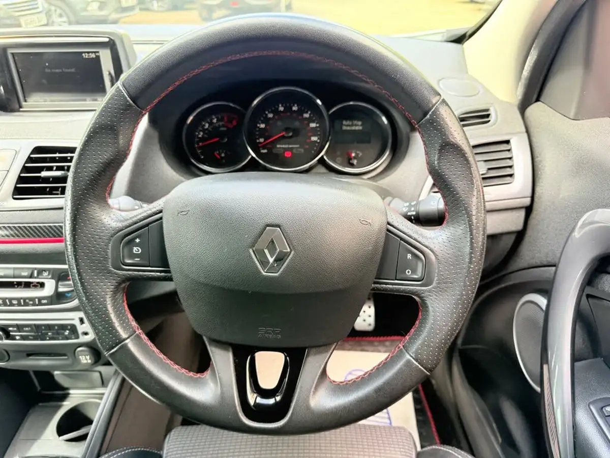 2012-renault-megane-15dci-gt-line-tomtom-hatchback-5d-big-42