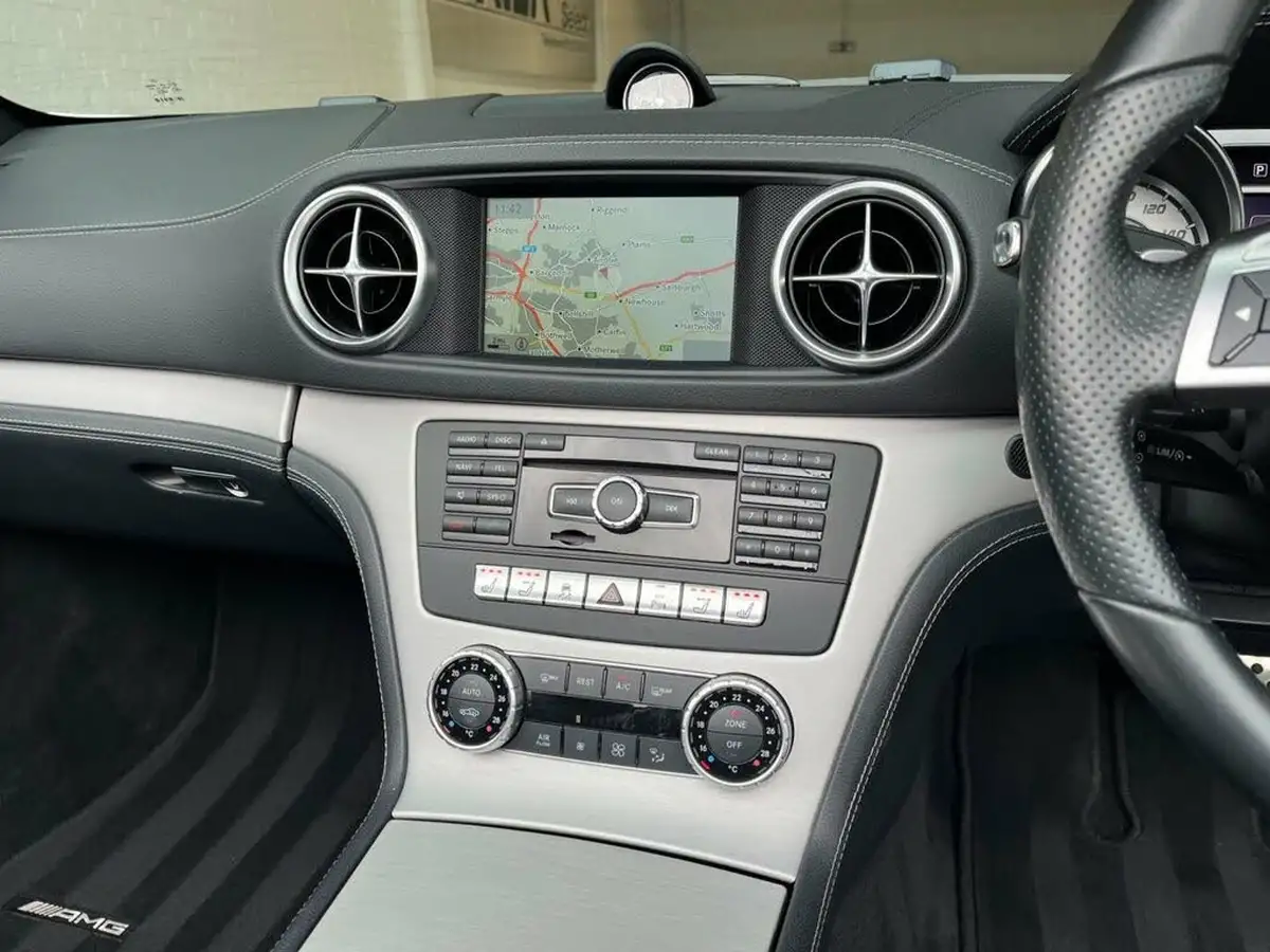 2014-mercedes-benz-sl-class-30-sl400-amg-sport-big-23