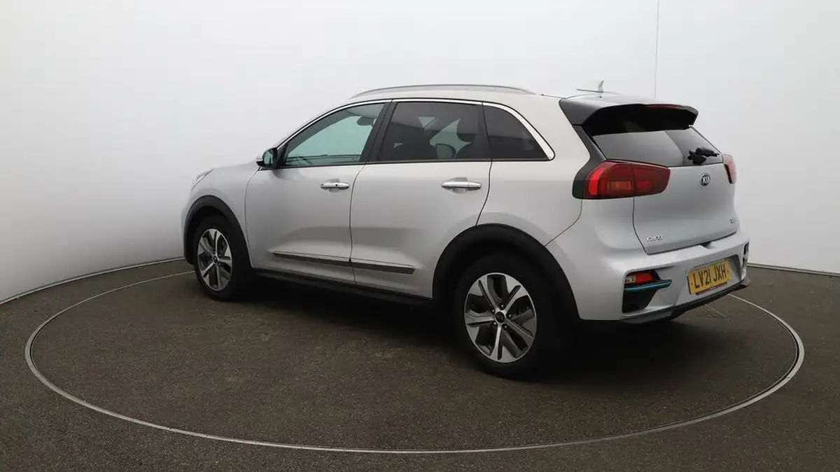 2021-kia-e-niro-ev-4-big-56