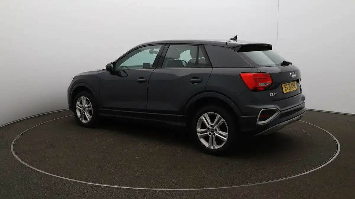 2021-audi-q2-10-30-tfsi-sport-big-25