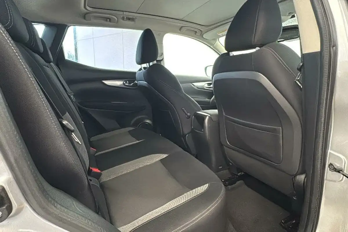 2017-nissan-qashqai-15dci-n-connecta-big-16