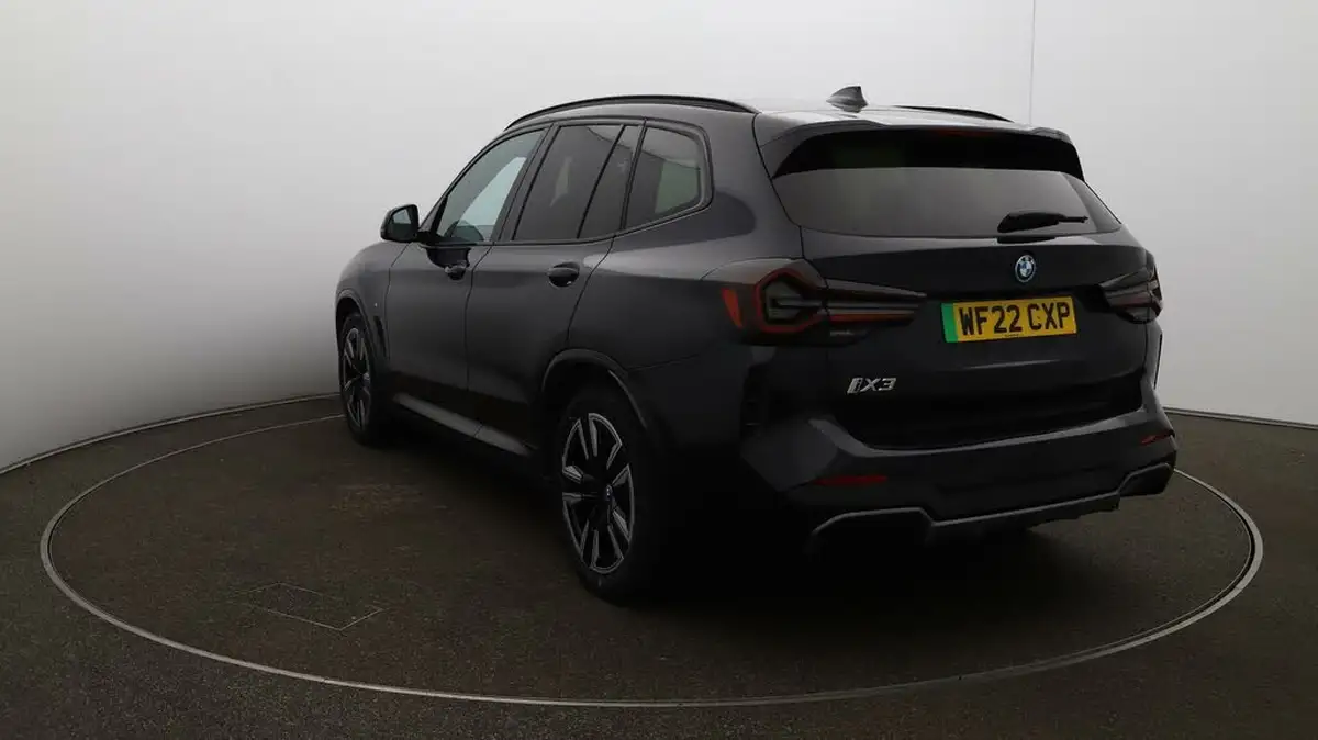 2022-bmw-ix3-e-m-sport-big-61