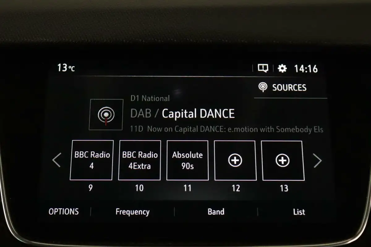 2021-vauxhall-crossland-12-ultimate-nav-auto-big-23