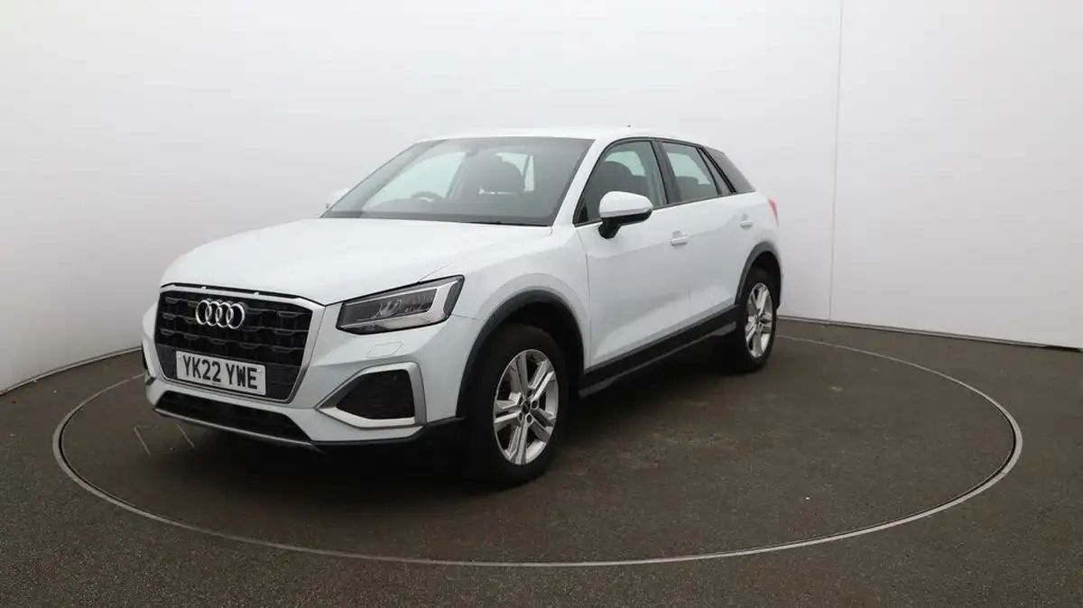 2022-audi-q2-10-30-tfsi-sport-big-28