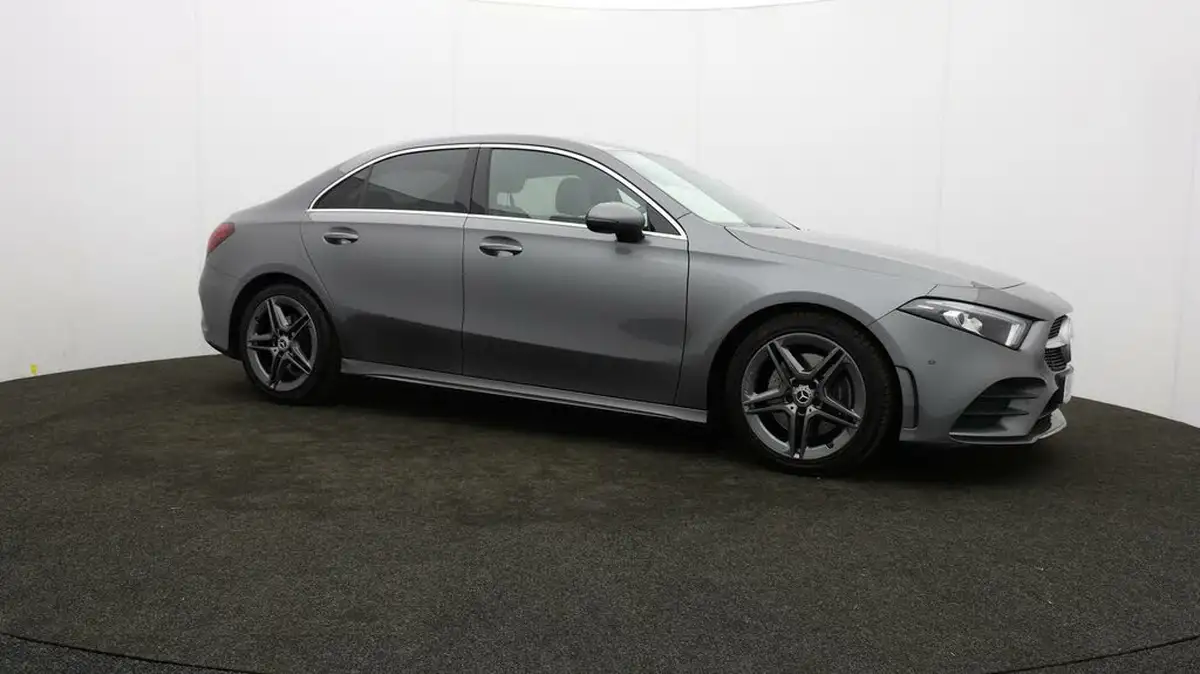 2019-mercedes-benz-a-class-20-a220-amg-line-saloon-4d-4matic-big-38