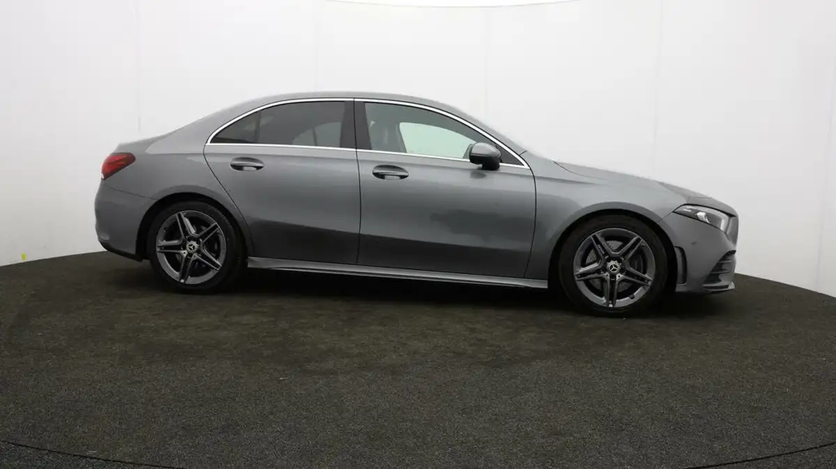 2019-mercedes-benz-a-class-20-a220-amg-line-saloon-4d-4matic-big-34