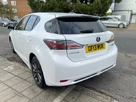2013-lexus-ct-200h-18-advance-small-5