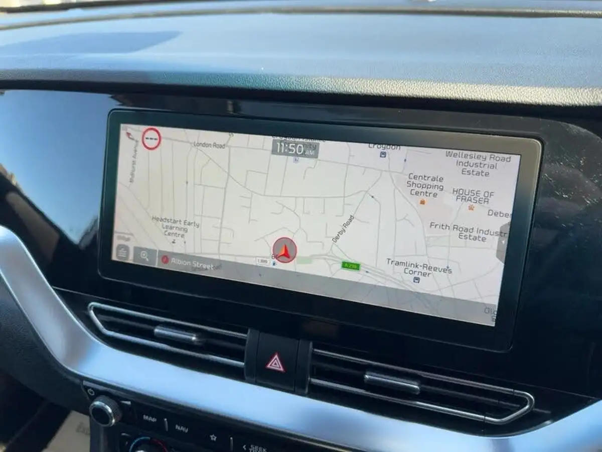 2019-kia-niro-16-gdi-4-156kwh-big-2