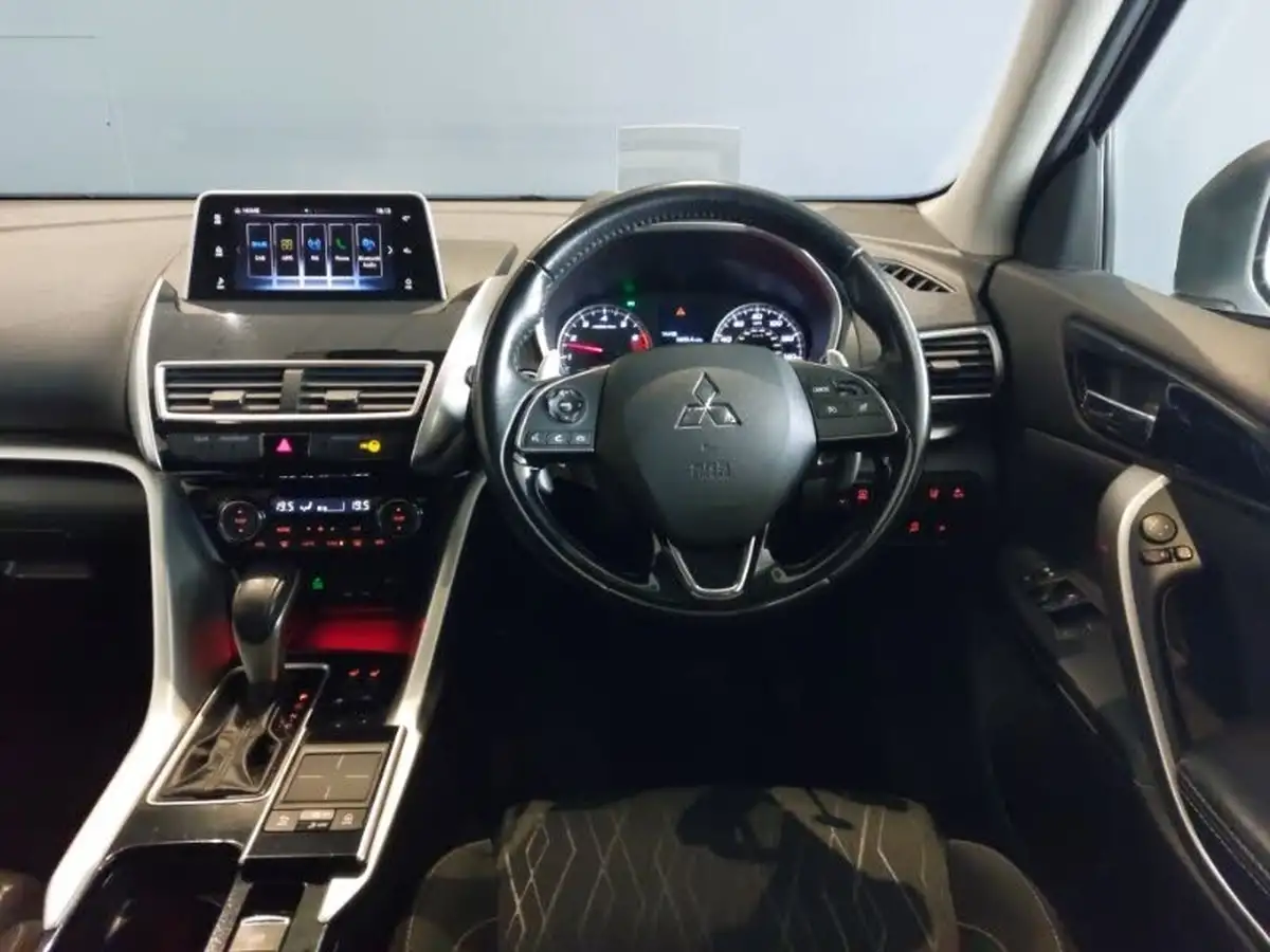 2018-mitsubishi-eclipse-cross-15-3-auto-big-6