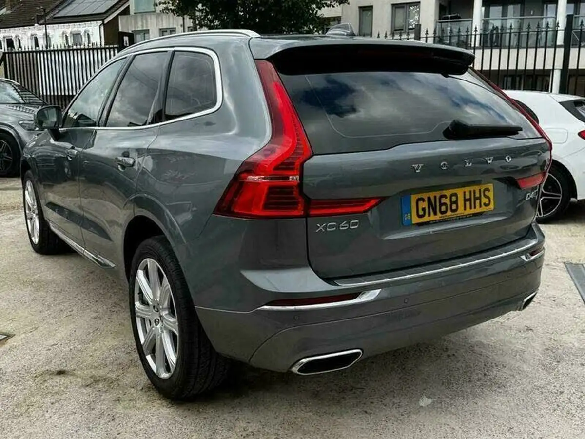 2018-volvo-xc60-20td-d4-inscription-pro-4x4-geartronic-big-12