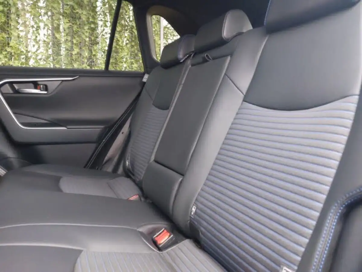 2022-toyota-rav4-25-vvt-i-dynamic-219bhp-big-5
