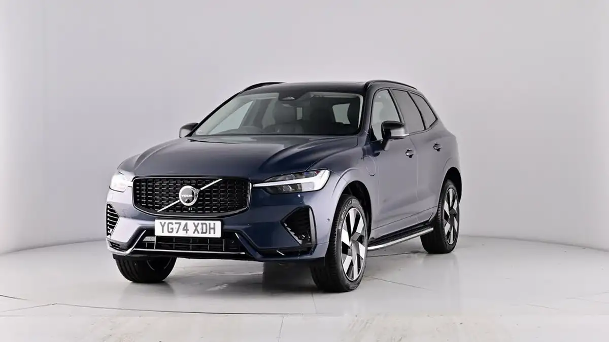 2024-volvo-xc60-20-t8-ultimate-dark-big-56