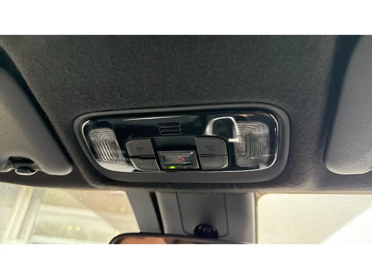 2022-toyota-yaris-15-vvt-i-design-panoramic-roof-big-28