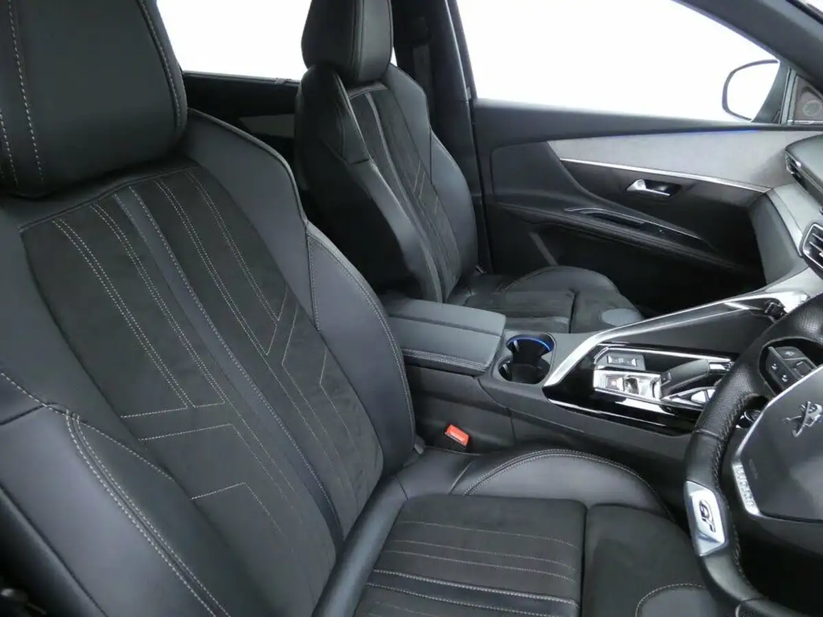 2022-peugeot-5008-suv-12-puretech-gt-premium-big-2