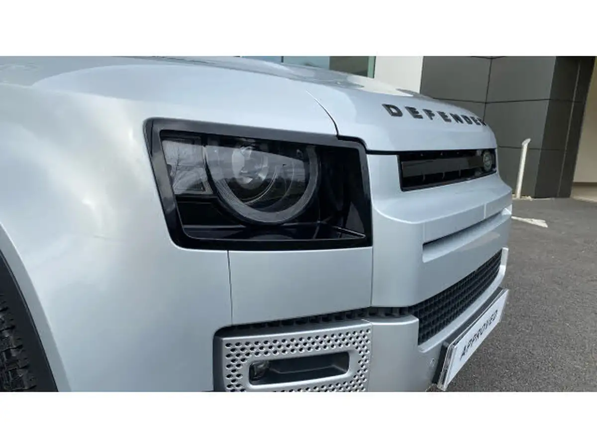 2020-land-rover-110-defender-20-d240-se-110-big-16