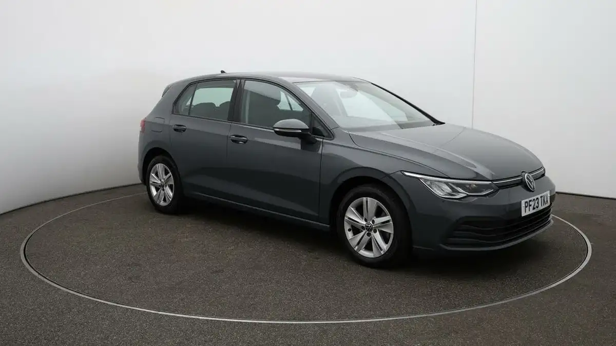 2023-volkswagen-golf-10-tsi-life-hatchback-big-1