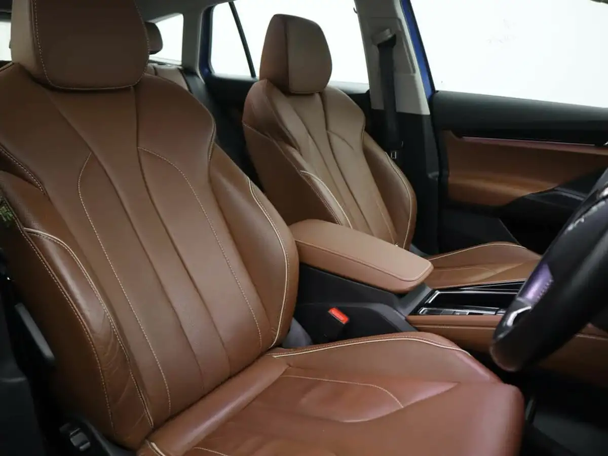 2021-skoda-enyaq-e-80-82-kwh-big-7