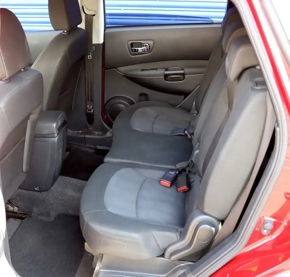 2012-nissan-qashqai2-16-acenta-big-23