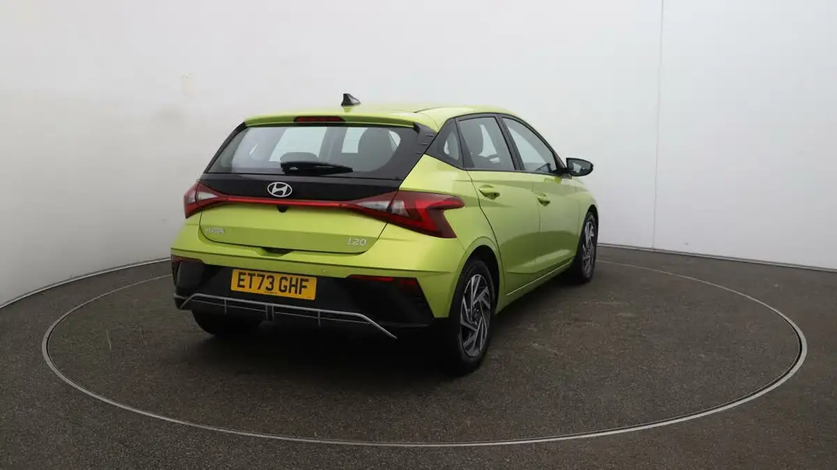 2024-hyundai-i20-10-t-gdi-advance-big-47